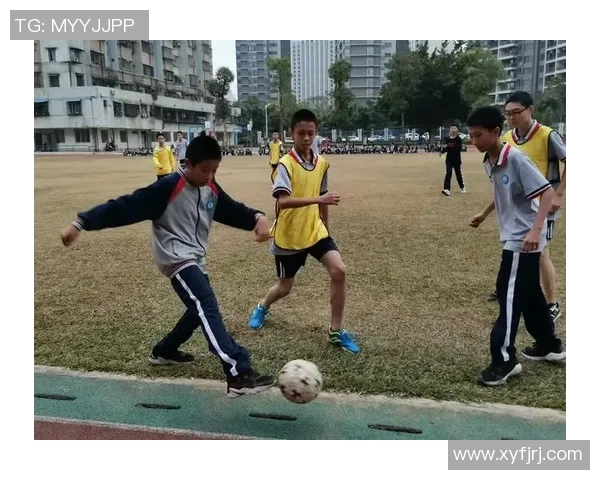 足球服图片展示多样风格与设计让你在球场上尽显风采与个性