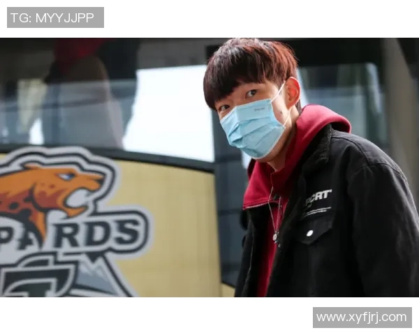 周琦儿子自豪指着胡明轩称这是我兄弟引发网友热议